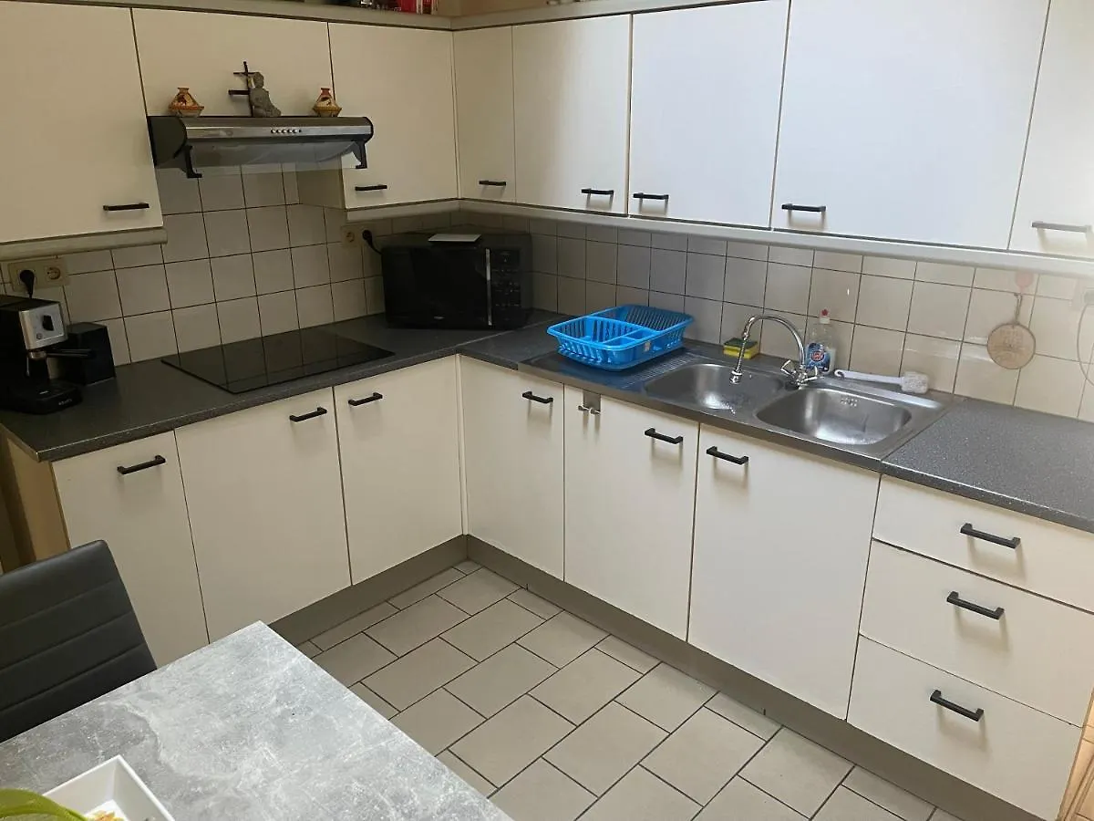 Homestay Tres Grand Studio Luxe 4Personnes Apartment Ostend