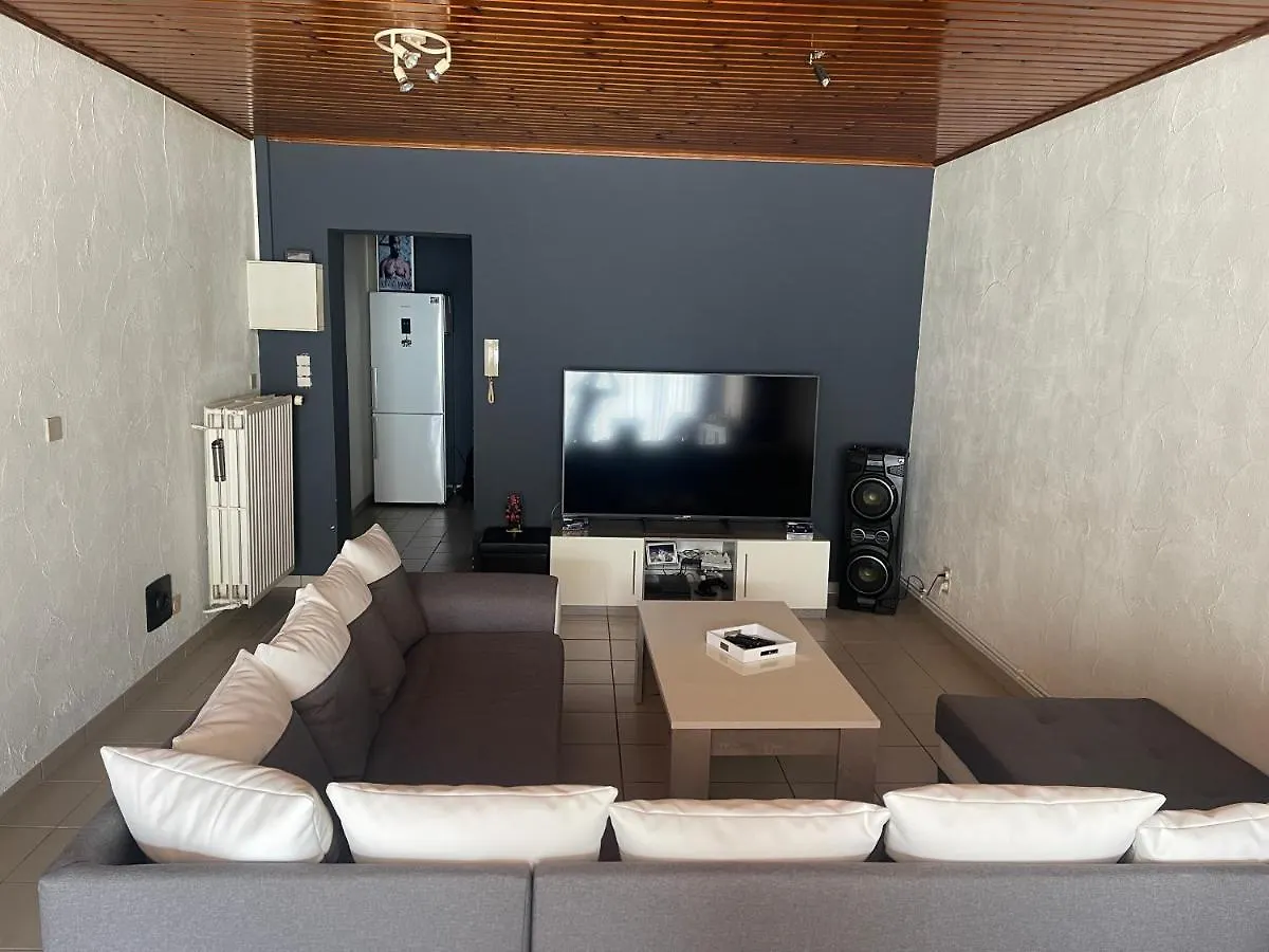 Homestay Tres Grand Studio Luxe 4Personnes Apartment Ostend