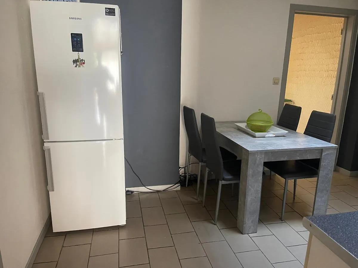 Homestay Tres Grand Studio Luxe 4Personnes Apartment Ostend Belgium